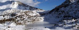 L'étang de Lers gelé en hiver